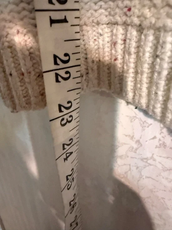 Hollister Cream Cable-Knit Crewneck Sweater, Cozy, Layering Piece Sz Medium - Picture 9 of 9